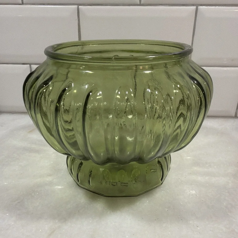 Inarco #5441 - Green Glass Bowl - Swirls - Good Condition